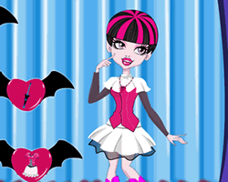 Draculaura Dress Up
